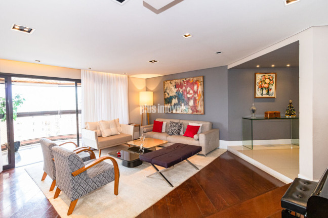 Imagem Apartamento com 4 Quartos à Venda, 235 m² em Moema - São Paulo Imagem Apartamento com 4 Quartos à Venda, 235 m² em Moema - São Paulo
