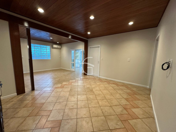 Imagem Casa com 3 Quartos à Venda,  em Floresta - Joinville
