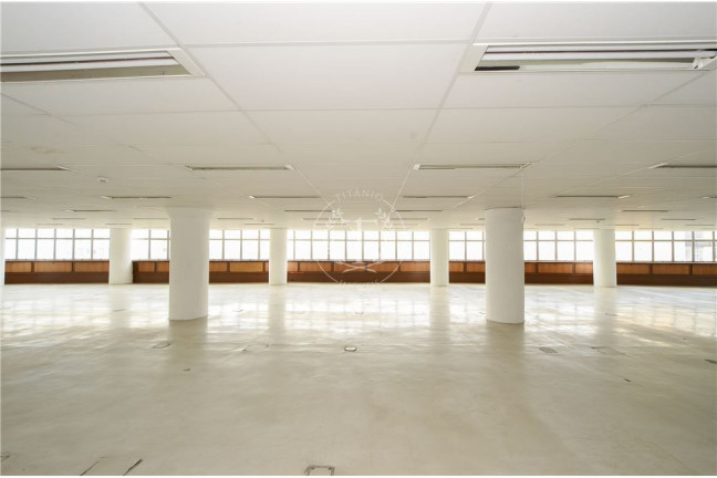Imagem Loja à Venda, 930 m² em República - São Paulo Imagem Loja à Venda, 930 m² em República - São Paulo