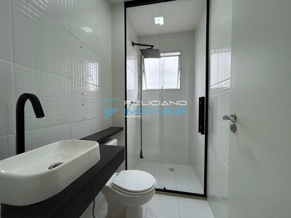 Imagem Apartamento com 2 Quartos à Venda, 74 m² em Ocian - Praia Grande