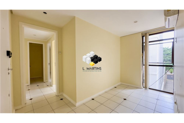 Sala Comercial à Venda, 44 m² em Moinhos De Vento - Porto Alegre