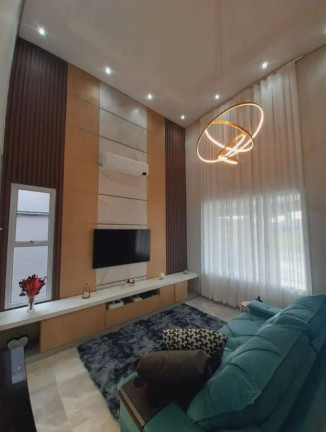 Imagem Casa com 3 Quartos à Venda, 300 m² em Caçapava