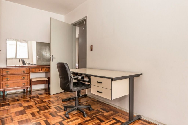 Imagem Imóvel com 2 Quartos à Venda, 55 m² em Passo Da Areia - Porto Alegre Imagem Imóvel com 2 Quartos à Venda, 55 m² em Passo Da Areia - Porto Alegre