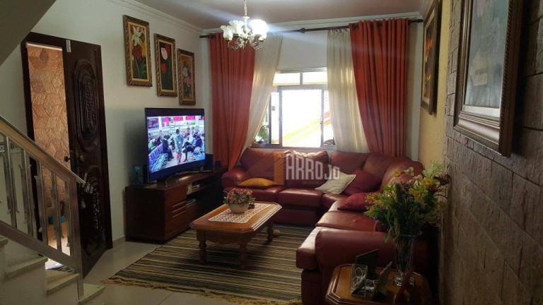 Sobrado com 4 Quartos à Venda, 250 m² em Vila Jacuí - São Paulo