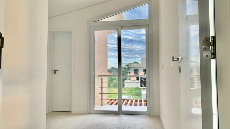 Imagem Casa com 3 Quartos à Venda, 181 m² em Campeche - Florianópolis Imagem Casa com 3 Quartos à Venda, 181 m² em Campeche - Florianópolis