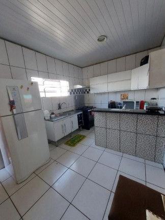 Imagem Casa com 2 Quartos à Venda, 70 m² em Jardim Cristina - Botucatu