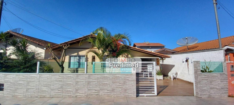Casa com 3 Quartos à Venda, 100 m² em Centro - Penha