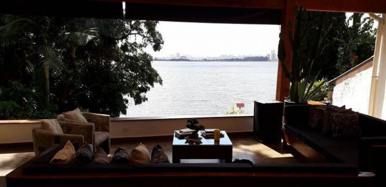 Imagem Casa com 2 Quartos à Venda, 300 m² em Guarapiranga - São Paulo