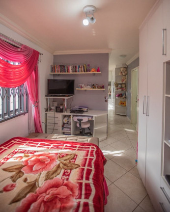 Imagem Casa com 6 Quartos à Venda, 293 m² em Campos Novos - Campos Novos