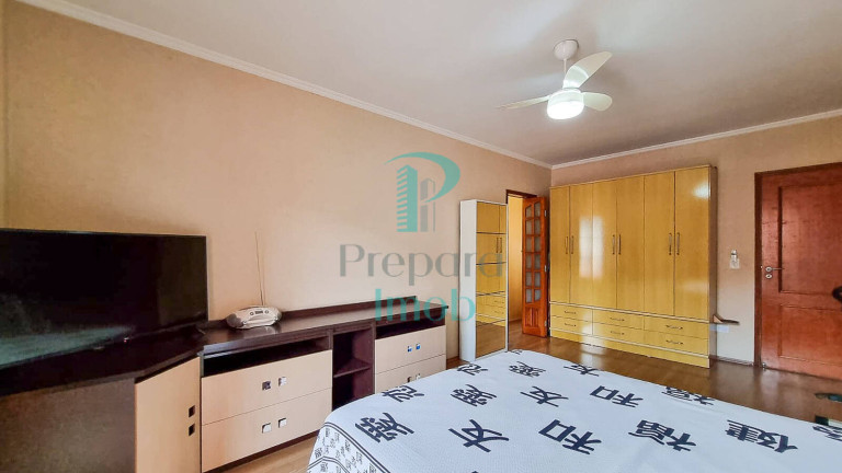 Imagem Sobrado com 3 Quartos à Venda, 243 m² em Umuarama - Osasco