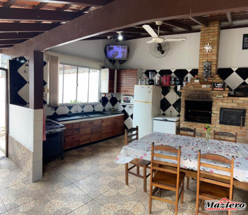Imagem Sobrado com 3 Quartos à Venda, 215 m² em Centro - Ubatuba Imagem Sobrado com 3 Quartos à Venda, 215 m² em Centro - Ubatuba