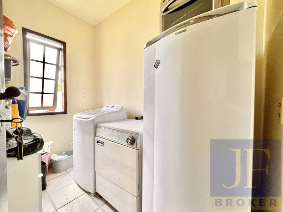 Imagem Casa com 3 Quartos à Venda, 300 m² em Canasvieiras - Florianópolis Imagem Casa com 3 Quartos à Venda, 300 m² em Canasvieiras - Florianópolis