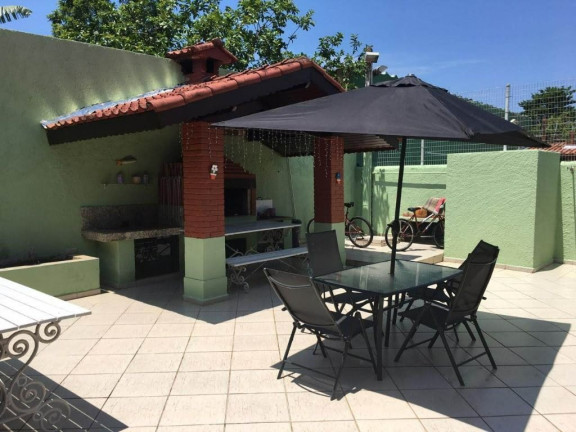 Imagem Casa com 4 Quartos à Venda, 236 m² em Enseada - Guarujá Imagem Casa com 4 Quartos à Venda, 236 m² em Enseada - Guarujá