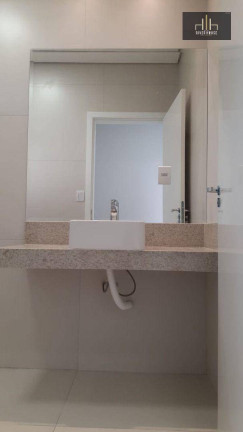 Imagem Casa com 3 Quartos à Venda, 232 m² em Condomínio Belvedere - Cuiabá