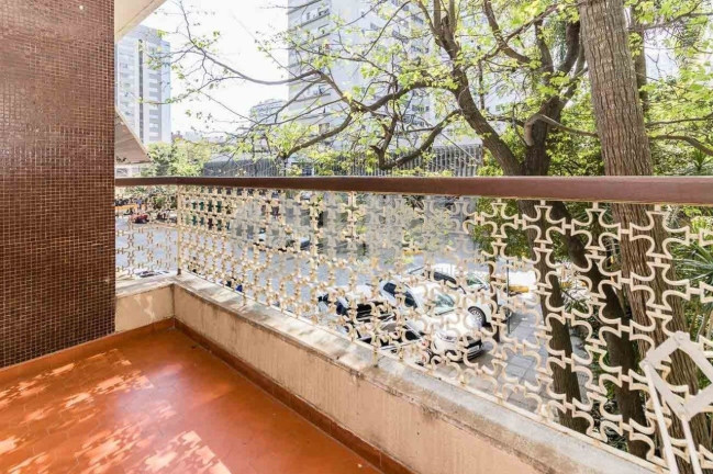 Imagem Apartamento com 3 Quartos à Venda, 190 m² em Rio Branco - Porto Alegre Imagem Apartamento com 3 Quartos à Venda, 190 m² em Rio Branco - Porto Alegre