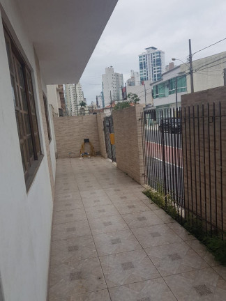 Casa com 5 Quartos à Venda, 250 m² em Centro - Balneário Camboriú