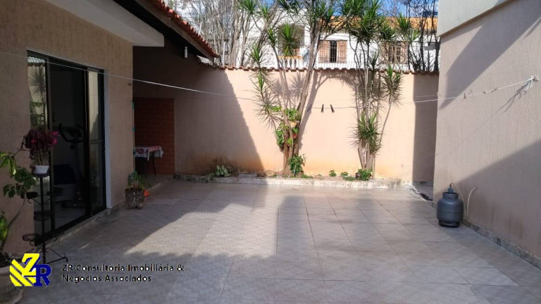 Imagem Sobrado com 3 Quartos à Venda, 300 m² em Jardim Piqueroby - São Paulo