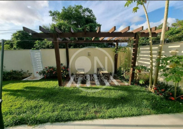 Imagem Casa com 4 Quartos à Venda, 390 m² em Vargem Grande - Rio De Janeiro