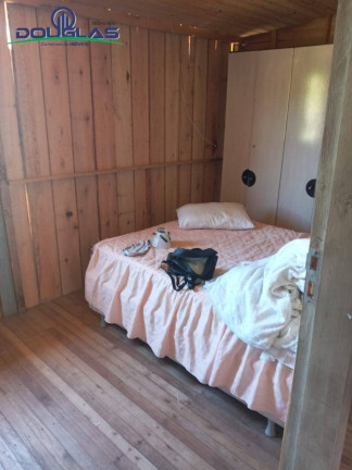 Imagem Casa com 2 Quartos à Venda, 750 m² em Viamão Imagem Casa com 2 Quartos à Venda, 750 m² em Viamão