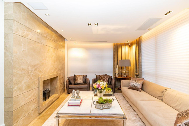 Imagem Apartamento com 3 Quartos à Venda, 791 m² em água Verde - Curitiba