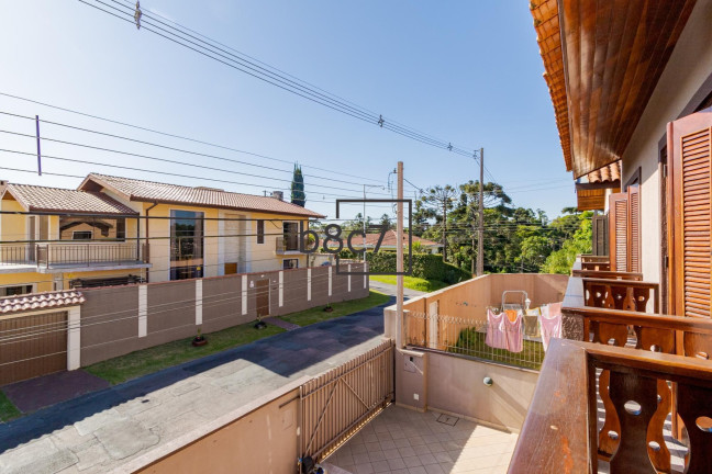 Imagem Casa com 3 Quartos à Venda, 129 m² em Santo Inácio - Curitiba Imagem Casa com 3 Quartos à Venda, 129 m² em Santo Inácio - Curitiba