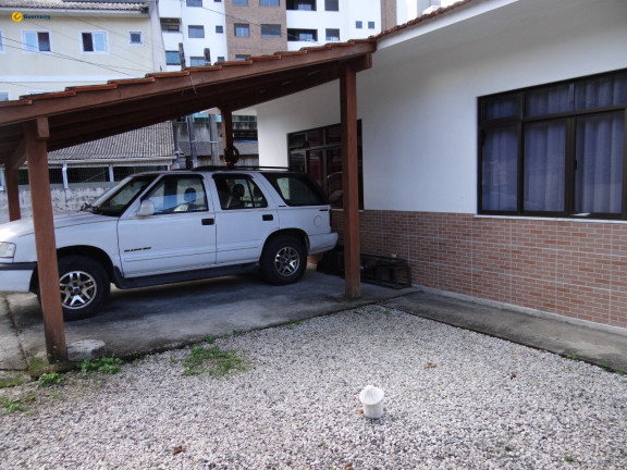 Imagem Casa com 4 Quartos à Venda, 504 m² em Córrego Grande - Florianópolis