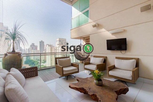 Apartamento com 3 Quartos à Venda, 190 m² em Campo Belo - São Paulo