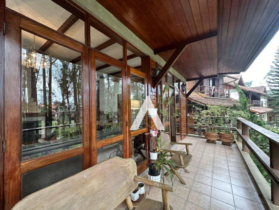 Imagem Casa com 4 Quartos à Venda, 177 m² em Granja Guarani - Teresópolis