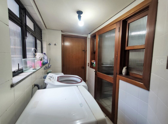 Imagem Imóvel com 3 Quartos à Venda, em Auxiliadora - Porto Alegre Imagem Imóvel com 3 Quartos à Venda, em Auxiliadora - Porto Alegre