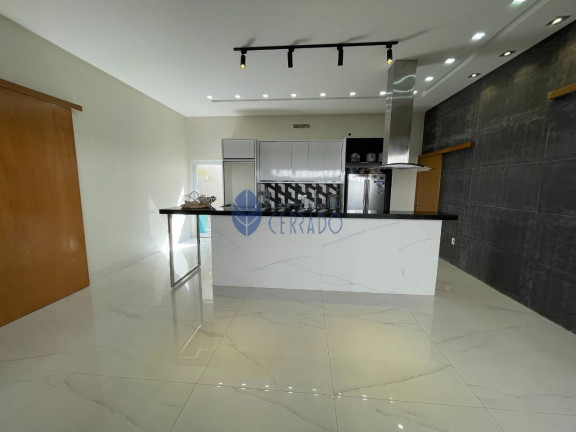 Imagem Casa com 3 Quartos para Alugar, 400 m² em Setor Bougainville - Anápolis