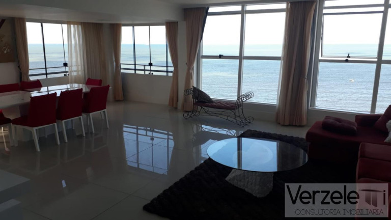 Apartamento com 4 Quartos para Temporada, 390 m² em Centro - Balneário Camboriú