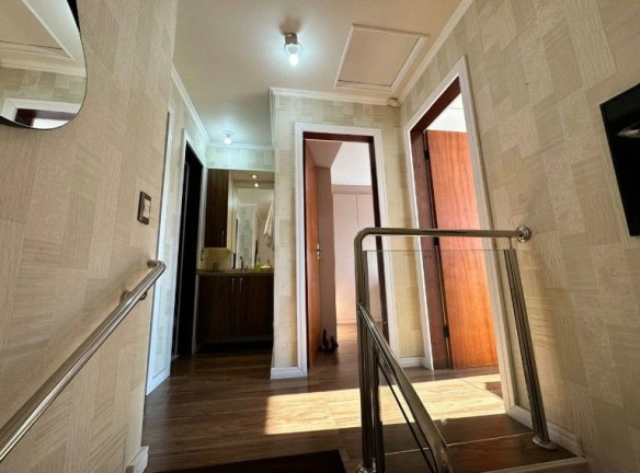 Imagem Casa com 3 Quartos à Venda, 130 m² em Cajuru - Curitiba Imagem Casa com 3 Quartos à Venda, 130 m² em Cajuru - Curitiba