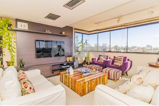 Imagem Imóvel com 3 Quartos à Venda, 324 m² em Jardim Planalto - Porto Alegre Imagem Imóvel com 3 Quartos à Venda, 324 m² em Jardim Planalto - Porto Alegre