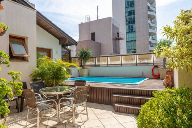 Imagem Cobertura com 4 Quartos à Venda, 330 m² em Bela Vista - Porto Alegre