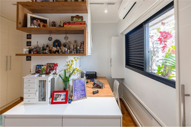 Imagem Apartamento com 3 Quartos à Venda, 190 m² em Moema - São Paulo Imagem Apartamento com 3 Quartos à Venda, 190 m² em Moema - São Paulo