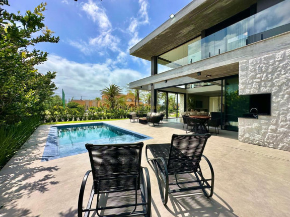 Imagem Casa com 5 Quartos à Venda, 393 m² em Condominio La Plage - Xangri-lá Imagem Casa com 5 Quartos à Venda, 393 m² em Condominio La Plage - Xangri-lá
