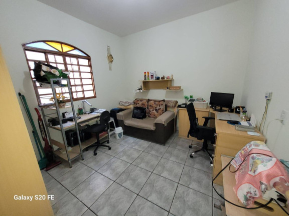 Imagem Casa com 3 Quartos à Venda, 260 m² em Vila Santa Catarina - Várzea Paulista Imagem Casa com 3 Quartos à Venda, 260 m² em Vila Santa Catarina - Várzea Paulista