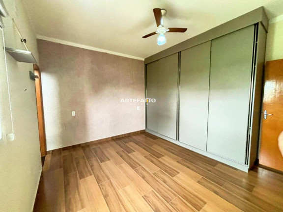 Imagem Apartamento com 2 Quartos à Venda, 80 m²