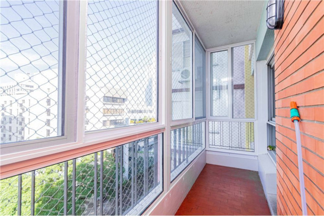 Imagem Imóvel com 3 Quartos à Venda, em Independência - Porto Alegre Imagem Imóvel com 3 Quartos à Venda, em Independência - Porto Alegre