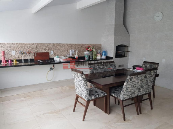 Imagem Sobrado com 4 Quartos à Venda, 208 m² em Quitaúna - Osasco Imagem Sobrado com 4 Quartos à Venda, 208 m² em Quitaúna - Osasco