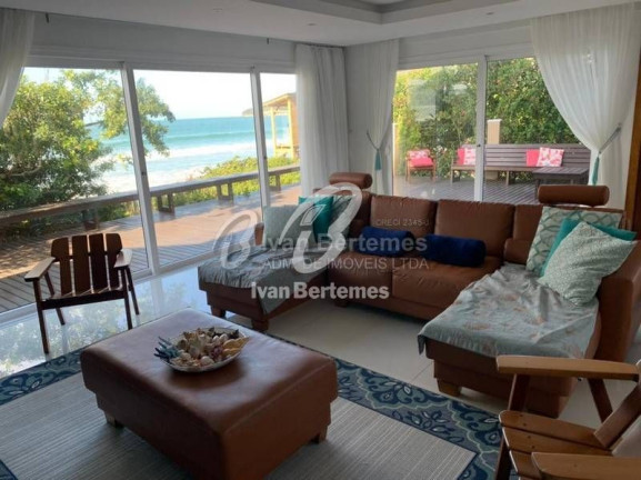 Imagem Casa com 4 Quartos para Temporada, em Canto Grande - Bombinhas Imagem Casa com 4 Quartos para Temporada, em Canto Grande - Bombinhas