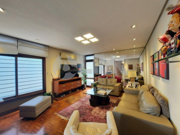 Imagem Casa com 3 Quartos à Venda, 160 m² em Jardim Botânico - Porto Alegre