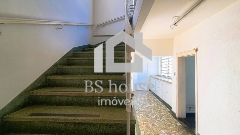 Imagem Sobrado com 8 Quartos para Alugar, 349 m² em Vila Bastos - Santo André