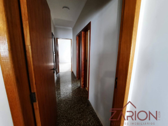 Imagem Casa com 4 Quartos à Venda, 166 m² em Centro - Taubaté Imagem Casa com 4 Quartos à Venda, 166 m² em Centro - Taubaté