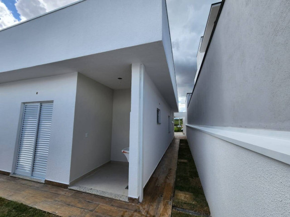 Imagem Casa com 3 Quartos à Venda, 250 m² em Vale Dos Cristais - Taubaté