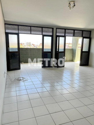 Imagem Casa com 3 Quartos à Venda, 344 m² em Gercino Coelho - Petrolina Imagem Casa com 3 Quartos à Venda, 344 m² em Gercino Coelho - Petrolina