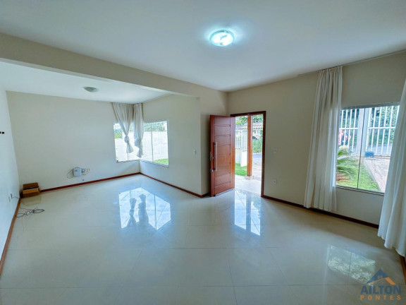 Imagem Casa com 3 Quartos à Venda, 410 m² em Sol Nascente - Guarapari Imagem Casa com 3 Quartos à Venda, 410 m² em Sol Nascente - Guarapari