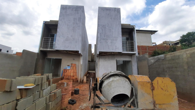 Imagem Casa com 3 Quartos à Venda, 80 m² em Recanto Verde - 2ª Seção - Ibirité Imagem Casa com 3 Quartos à Venda, 80 m² em Recanto Verde - 2ª Seção - Ibirité