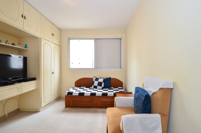 Imagem Apartamento com 3 Quartos à Venda, 72 m² em Moema - São Paulo