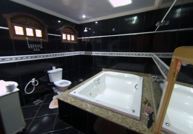 Casa com 4 Quartos à Venda, 243 m² em Caravelas - Ipatinga
